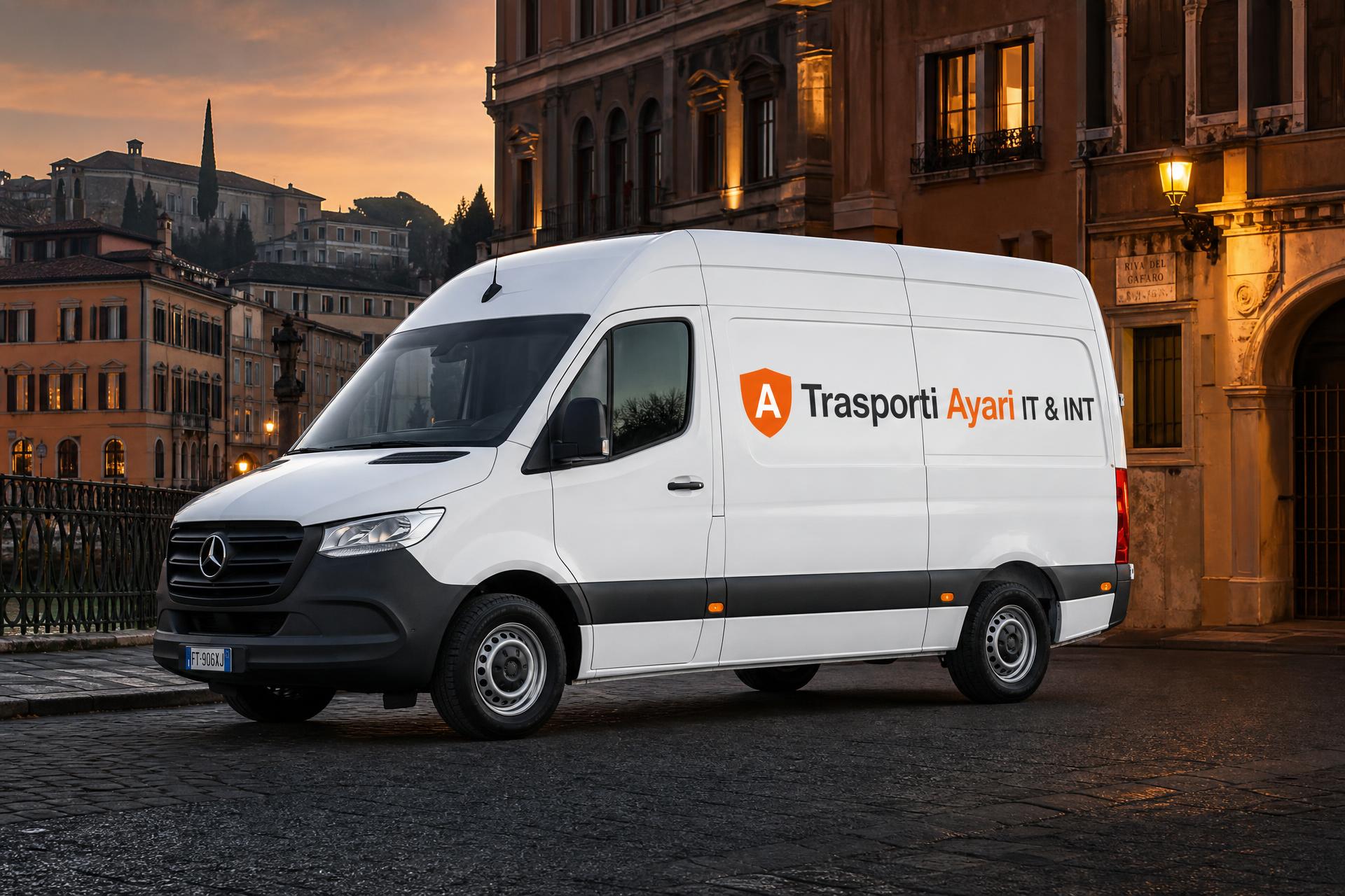 Furgone Sprinter bianco Trasporti Ayari IT & INT per trasporti nazionali e internazionali